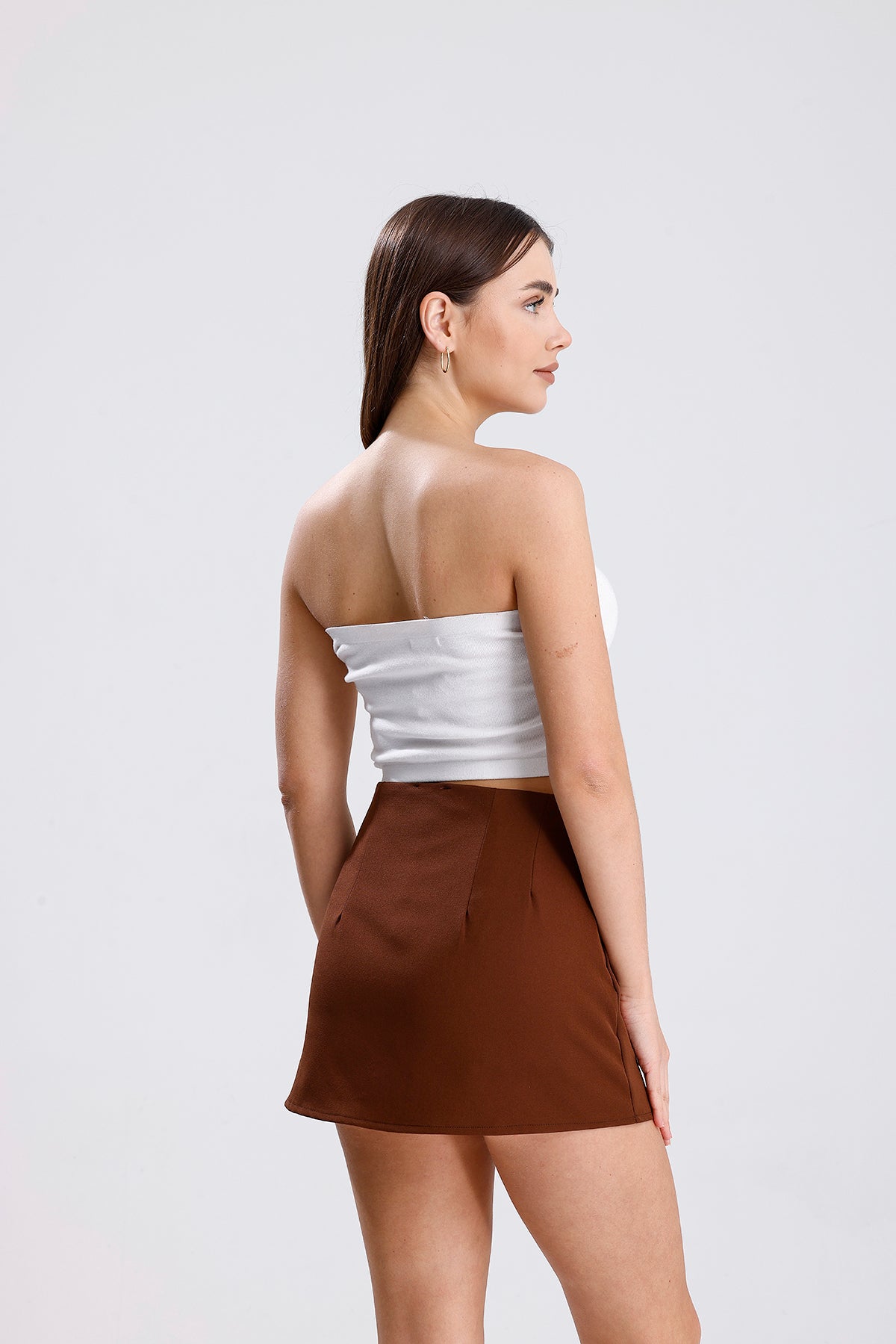 Mini Şort Etek Yandan Yırtmaçlı Arkası Etek Görünümlü